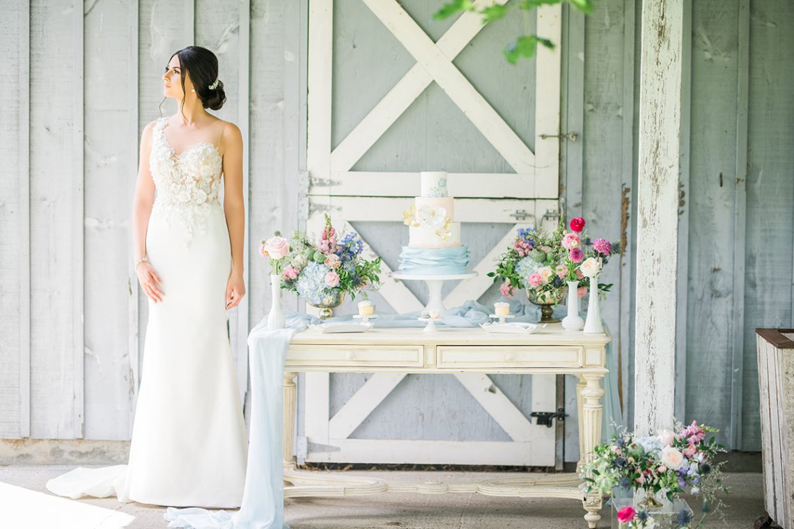 summer garden wedding styling gold footed bowls