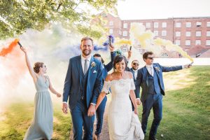 wedding smoke bombs photo ideas twig-and-vine-photography-68