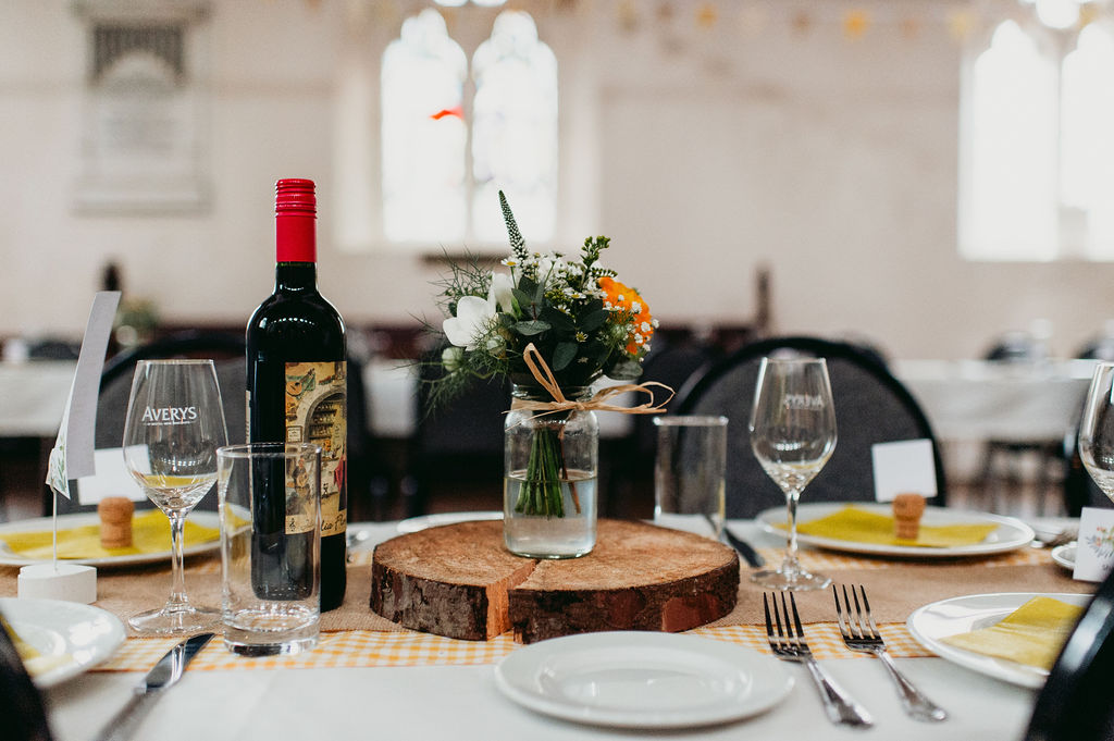 Tree slice rustic wedding centrepieces from The Wedding of my Dreams4