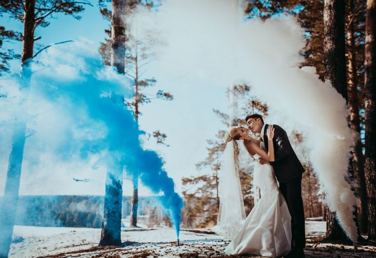 Wedding colour smoke bombs to buy The Wedding of my Dreams