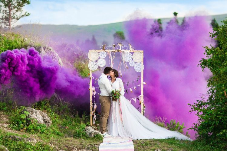 Wedding colour smoke bombs to buy The Wedding of my Dreams