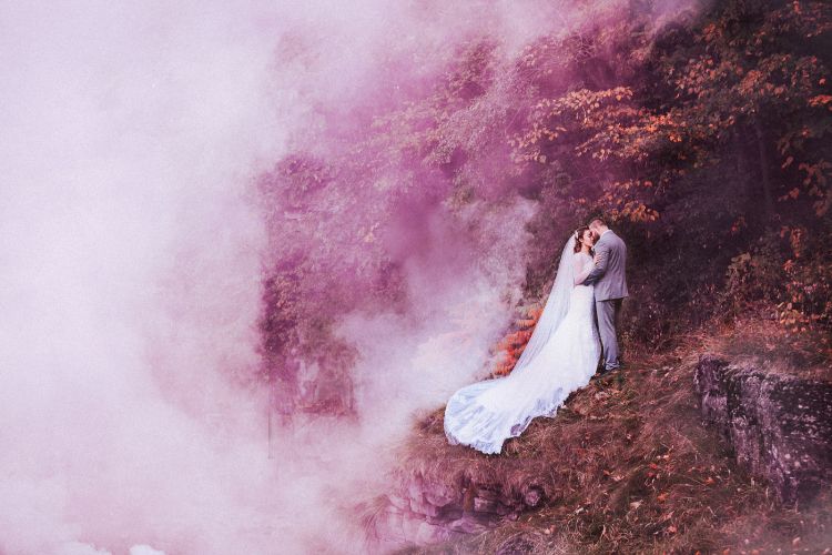 Wedding colour smoke bombs to buy The Wedding of my Dreams