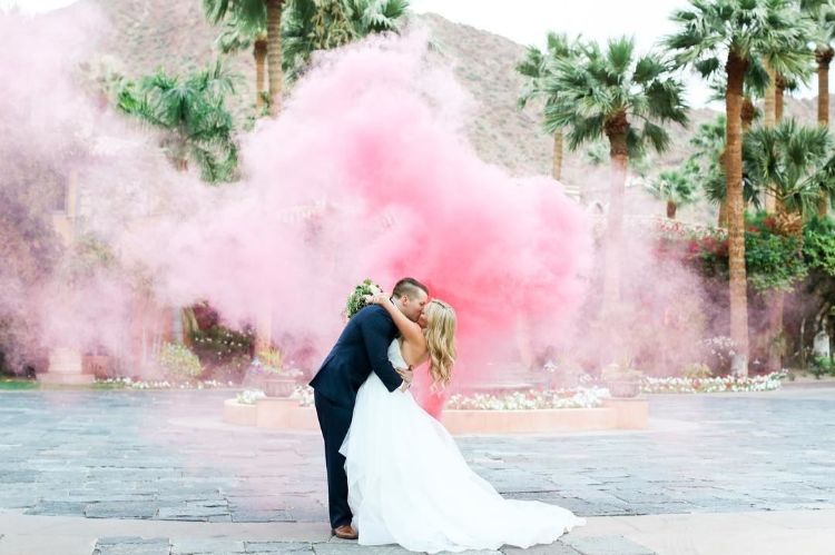 Wedding colour smoke bombs to buy The Wedding of my Dreams