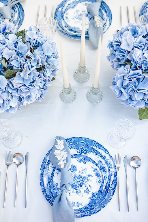 wedding place settings blue