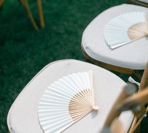 White-Wedding-Fans-UK-from-The-Wedding-of-my-Dreams