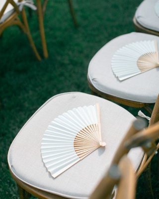 White-Wedding-Fans-UK-from-The-Wedding-of-my-Dreams