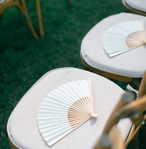 White-Wedding-Fans-UK-from-The-Wedding-of-my-Dreams
