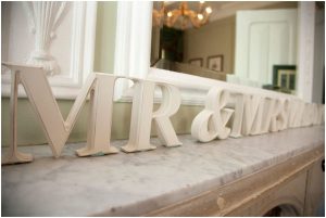 MR and MRS Sign