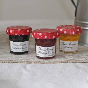 jam and honey wedding favours