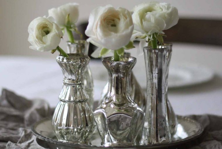 Mercury Silver Wedding Centrepiece Tray with 6 Vases available from @theweddingomd