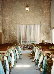 Pretty Pew Ends Using Linen Runners, Flowers & Lanterns stylemepretty-com-loveisabird-com