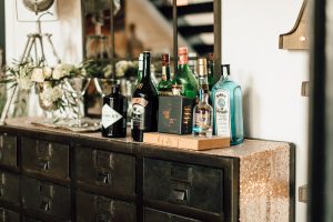Industrial Living loft apartment Christmas Table Styling The Wedding of my Dreams (4)
