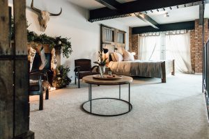 Industrial Living loft apartment bedroom rustic (2)